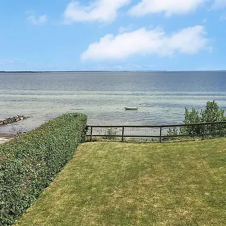 Semesterbostad Reinhard - 50m From The Sea By Interhome